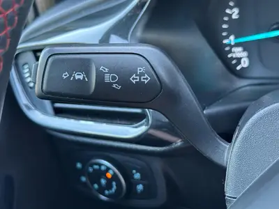 Ford Fiesta - Thumbnail 21