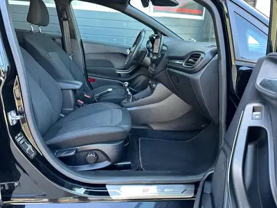 Ford Fiesta - Thumbnail 10