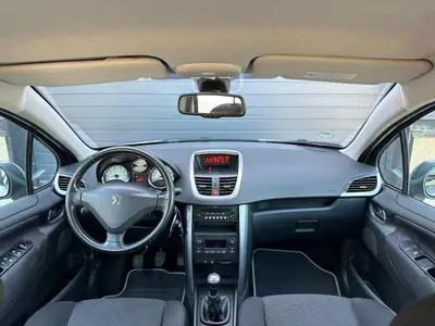 Peugeot 207 - Thumbnail 12