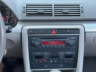 Audi A4 - Thumbnail 16