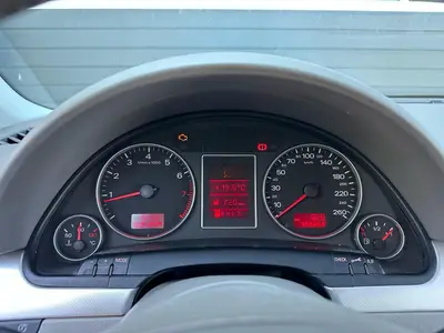 Audi A4 - Thumbnail 25