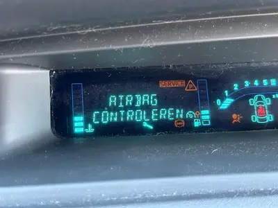 Renault Scénic - Thumbnail 25