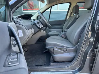 Renault Scénic - Thumbnail 10