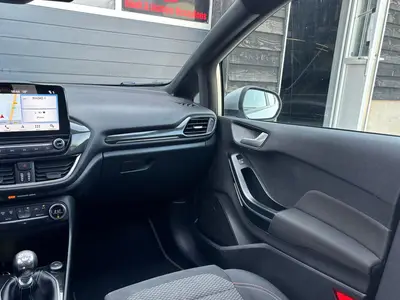 Ford Fiesta - Thumbnail 13