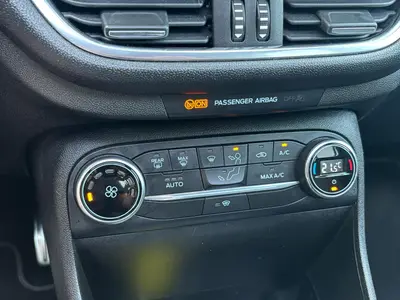 Ford Fiesta - Thumbnail 19