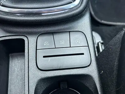 Ford Fiesta - Thumbnail 21