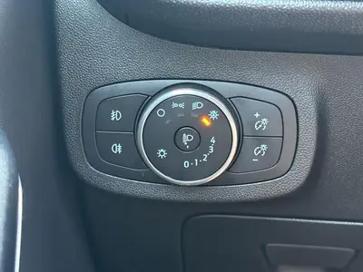 Ford Fiesta - Thumbnail 27