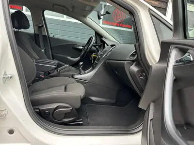 Opel Astra - Thumbnail 11