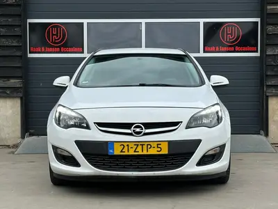Opel Astra - Thumbnail 8