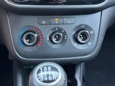 Fiat Punto Evo - Thumbnail 17