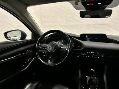 Mazda 3 - Thumbnail 11