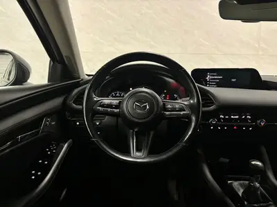 Mazda 3 - Thumbnail 12