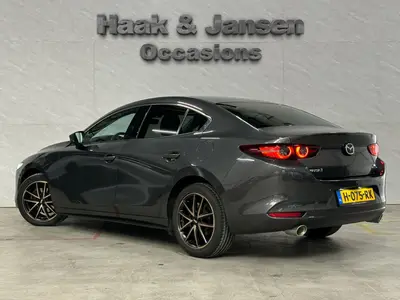 Mazda 3 - Thumbnail 4
