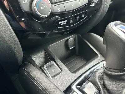 Nissan QASHQAI - Thumbnail 19