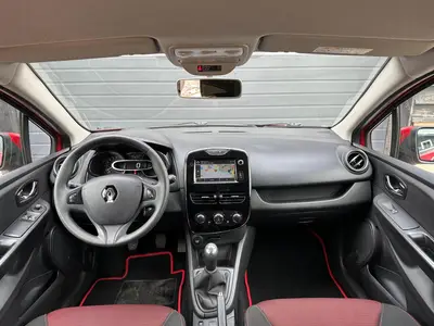 Renault Clio - Thumbnail 12