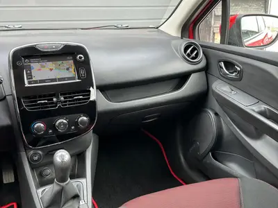 Renault Clio - Thumbnail 13