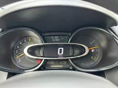 Renault Clio - Thumbnail 28