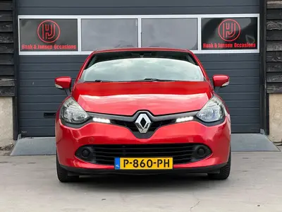 Renault Clio - Thumbnail 6