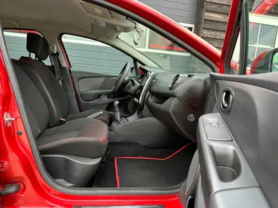 Renault Clio - Thumbnail 10