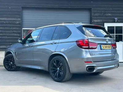 BMW X5 - Thumbnail 4