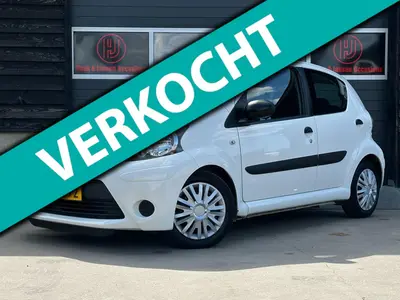 Toyota Aygo - Thumbnail 2