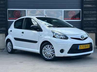 Toyota Aygo - Thumbnail 32