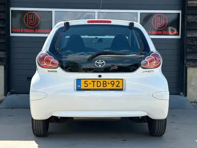 Toyota Aygo - Thumbnail 7