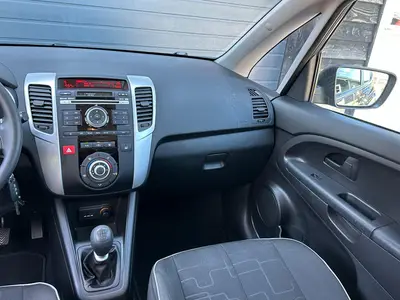 Kia Venga - Thumbnail 12