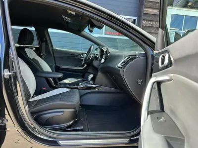 Kia ProCeed - Thumbnail 11