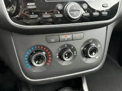 Fiat Punto Evo - Thumbnail 18