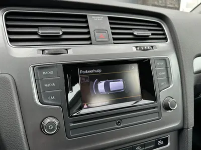 Volkswagen Golf - Thumbnail 16