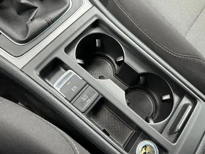 Volkswagen Golf - Thumbnail 19