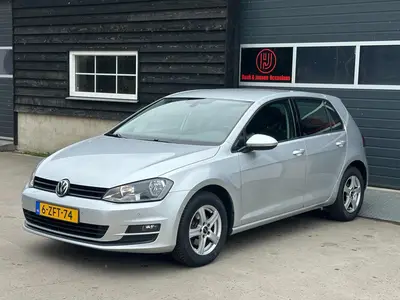 Volkswagen Golf - Thumbnail 27