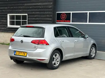 Volkswagen Golf - Thumbnail 30