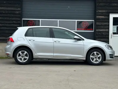 Volkswagen Golf - Thumbnail 9