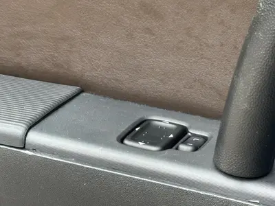 Mazda MX-5 - Thumbnail 24