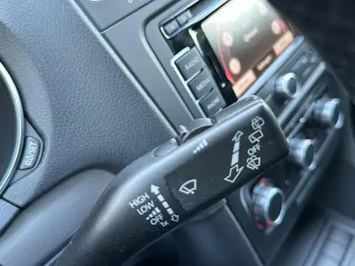 Volkswagen Golf - Thumbnail 21