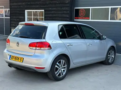 Volkswagen Golf - Thumbnail 26