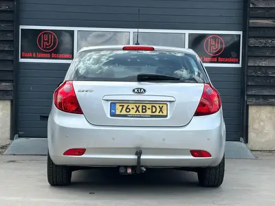 Kia cee'd - Thumbnail 6