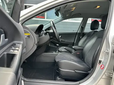 Kia cee'd - Thumbnail 10