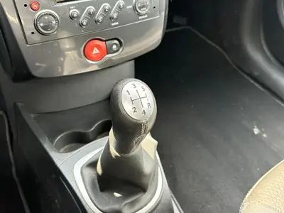 Renault Clio - Thumbnail 19