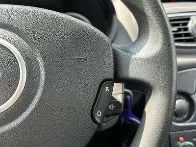 Renault Clio - Thumbnail 21