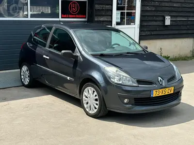 Renault Clio - Thumbnail 27