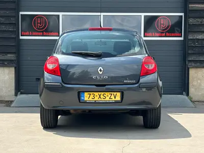 Renault Clio - Thumbnail 7