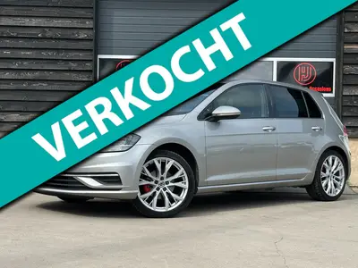 Volkswagen Golf - Thumbnail 1