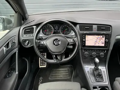 Volkswagen Golf - Thumbnail 15