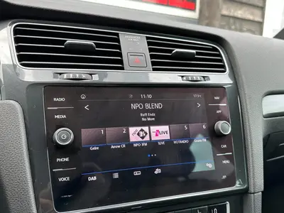 Volkswagen Golf - Thumbnail 17