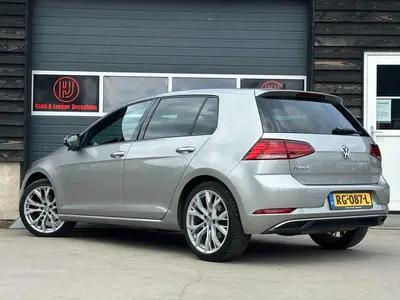 Volkswagen Golf - Thumbnail 4