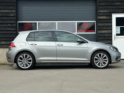 Volkswagen Golf - Thumbnail 8