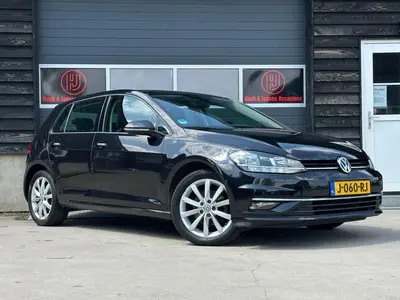 Volkswagen Golf - Thumbnail 2